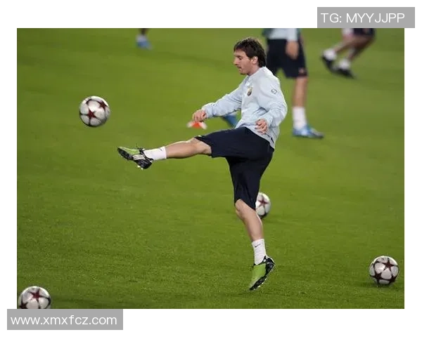 全球足坛风云人物踢足球引领潮流这位球星备受瞩目成就无可比拟 全球足坛风云人物踢足球引领潮流这位球星备受瞩目成就无可比拟