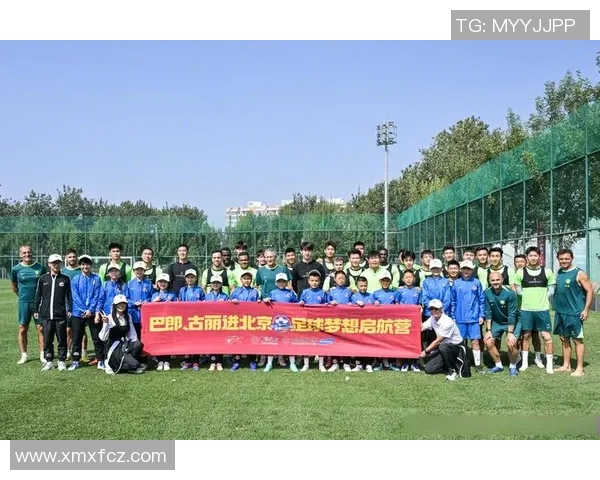 足球球星签名背后的故事与价值揭秘探索足球文化中的珍贵印记