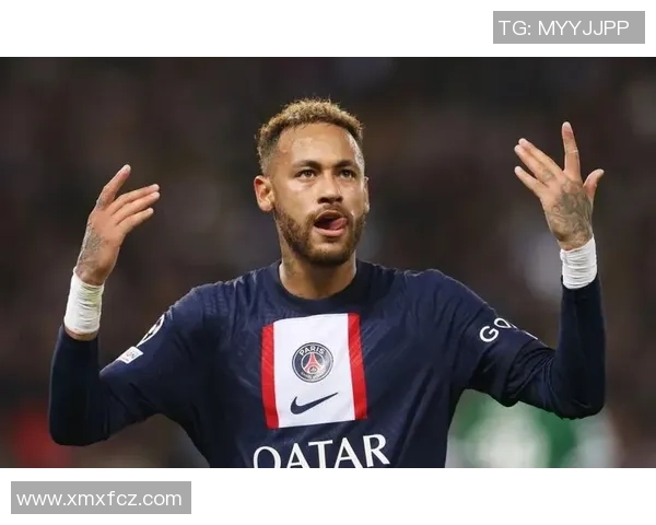 帅气足球球星凭借超凡技术与迷人外貌成为全球瞩目焦点